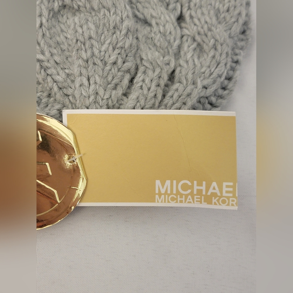 NWT Michael Kors Cable Knit Beanie OS - Picture 5 of 6